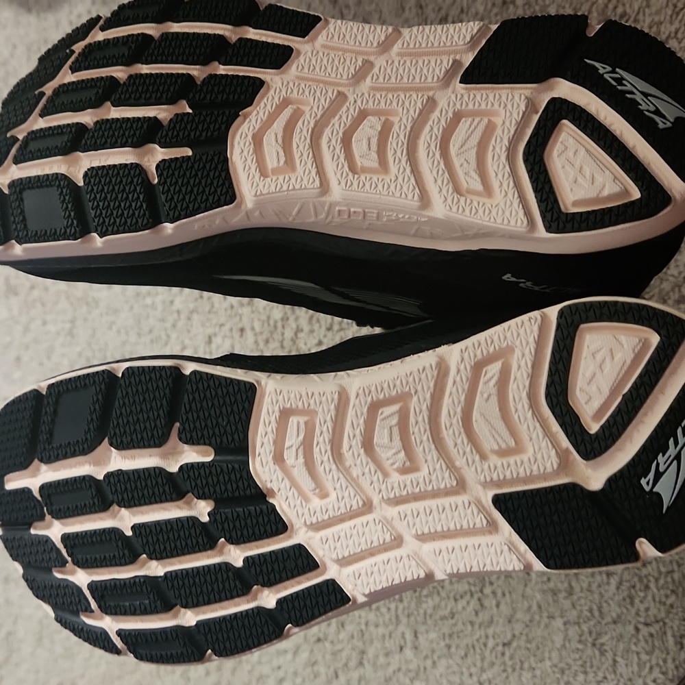 New Altra Rivera 2 Black & Pink Sz 9.5 - Picture 8 of 8